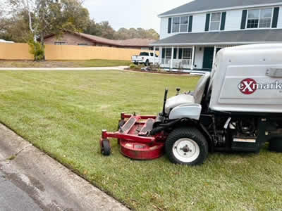 Professional Lawn Mowing Services Crestview and Niceville, Florida